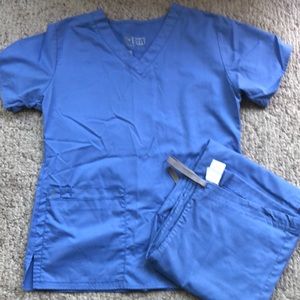 Women’s ceil blue scrub set